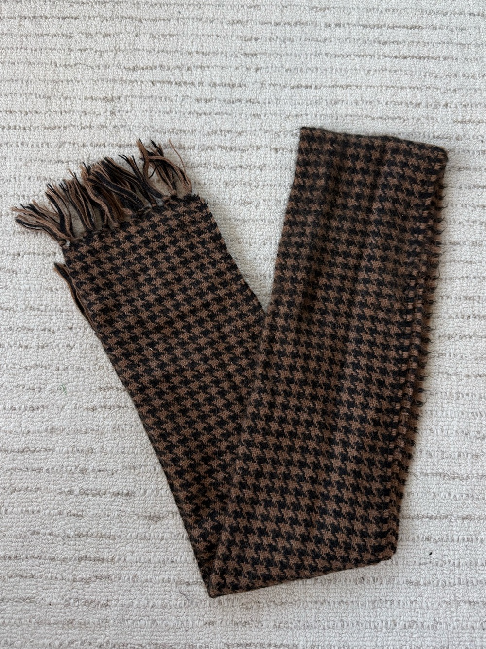 The J. Peterman Company Brown & Black Houndstooth 100% Alpaca Wool Scarf